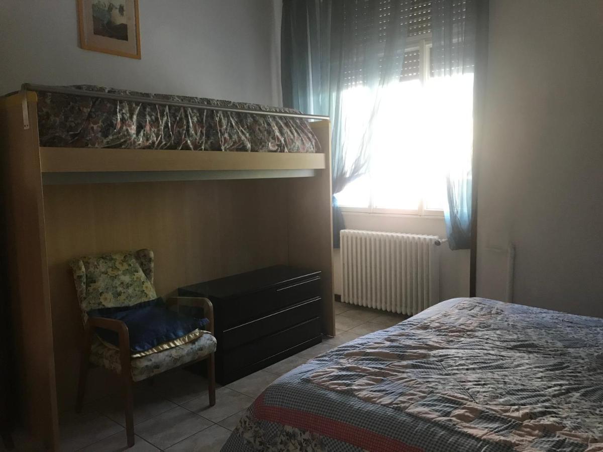 B&B " Guzzi - Inn " Mandello del Lario Buitenkant foto